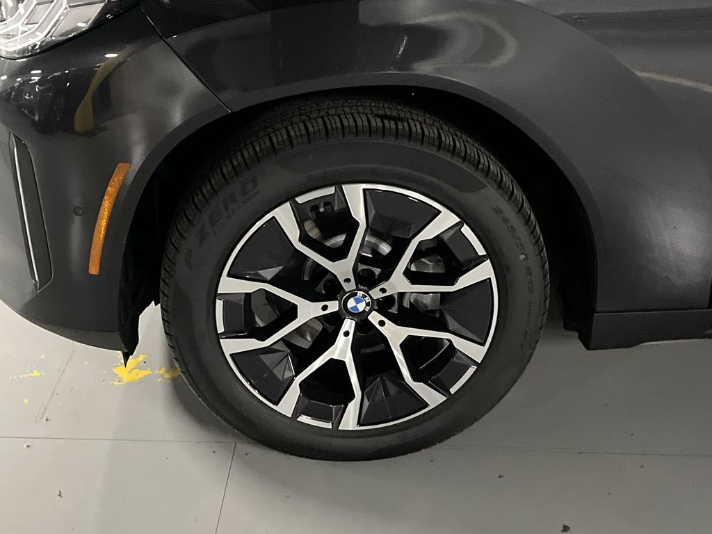 Thumbnail: 2026 BMW X3 - 10