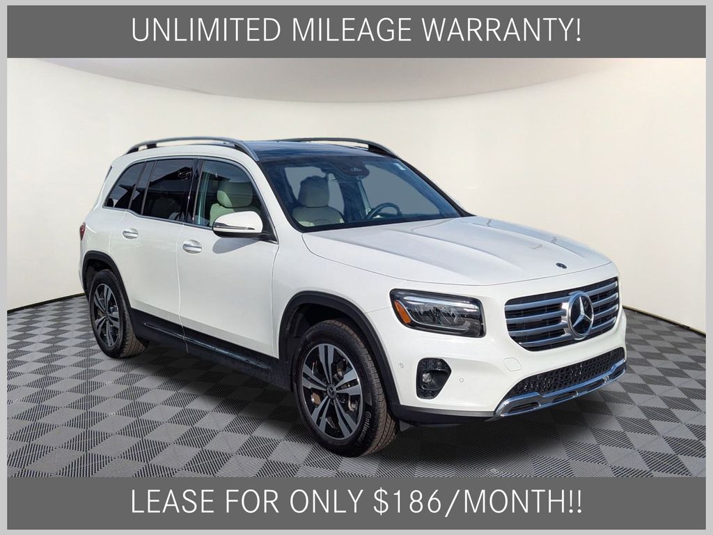 Polar White 2025 Mercedes-Benz GLB 250 4MATIC SUV / Crossover All-Wheel Drive 8-Speed Dual Clutch