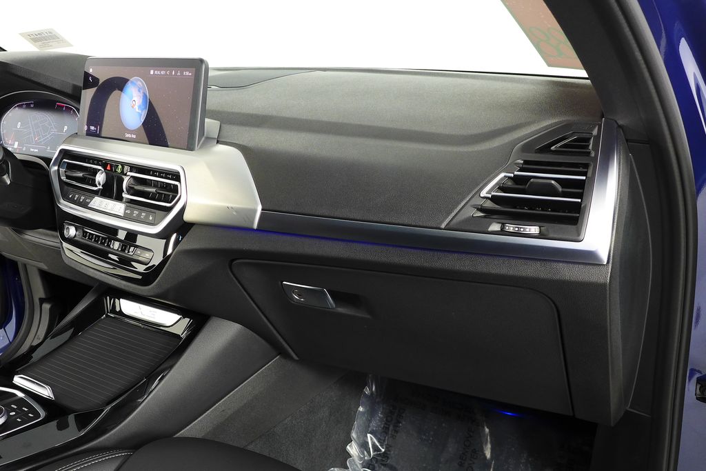 Thumbnail: 2023 BMW X3 - 14