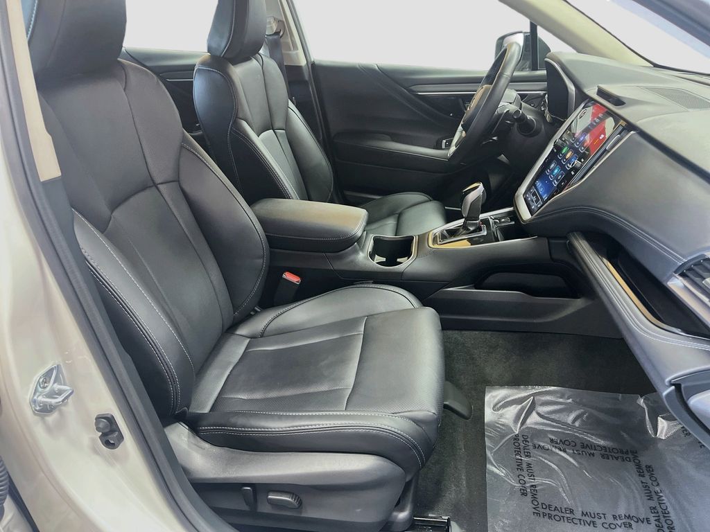 Used 2024 Crystal White Pearl Subaru Limited image 30