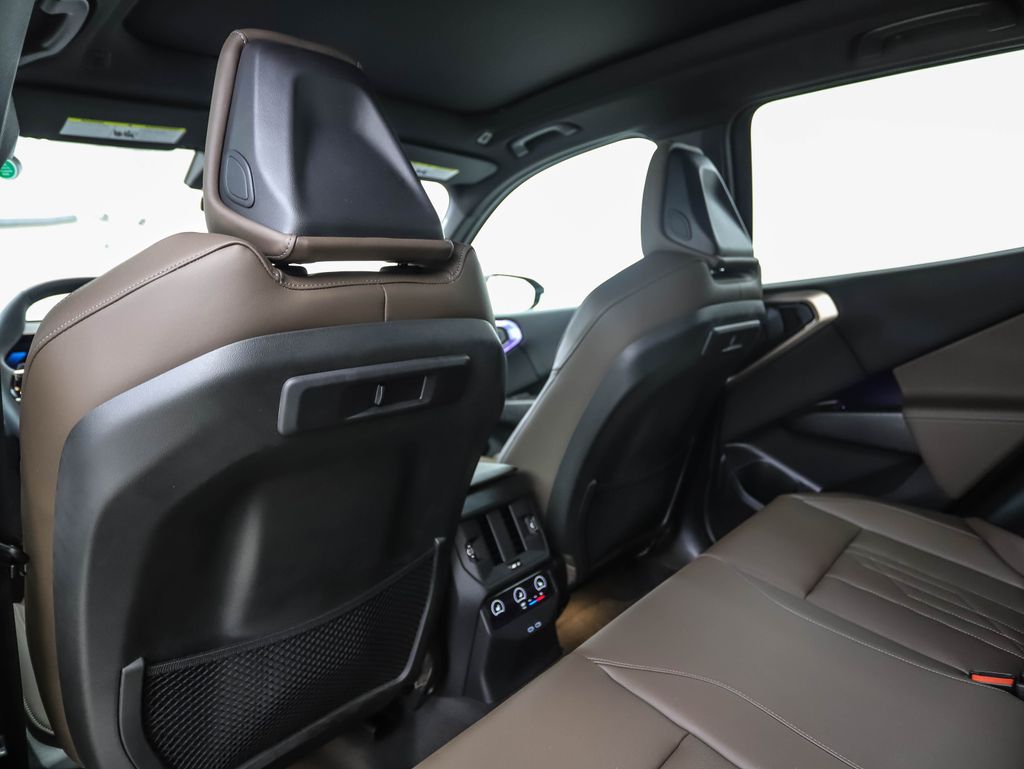 Thumbnail: 2025 BMW X3 - 21