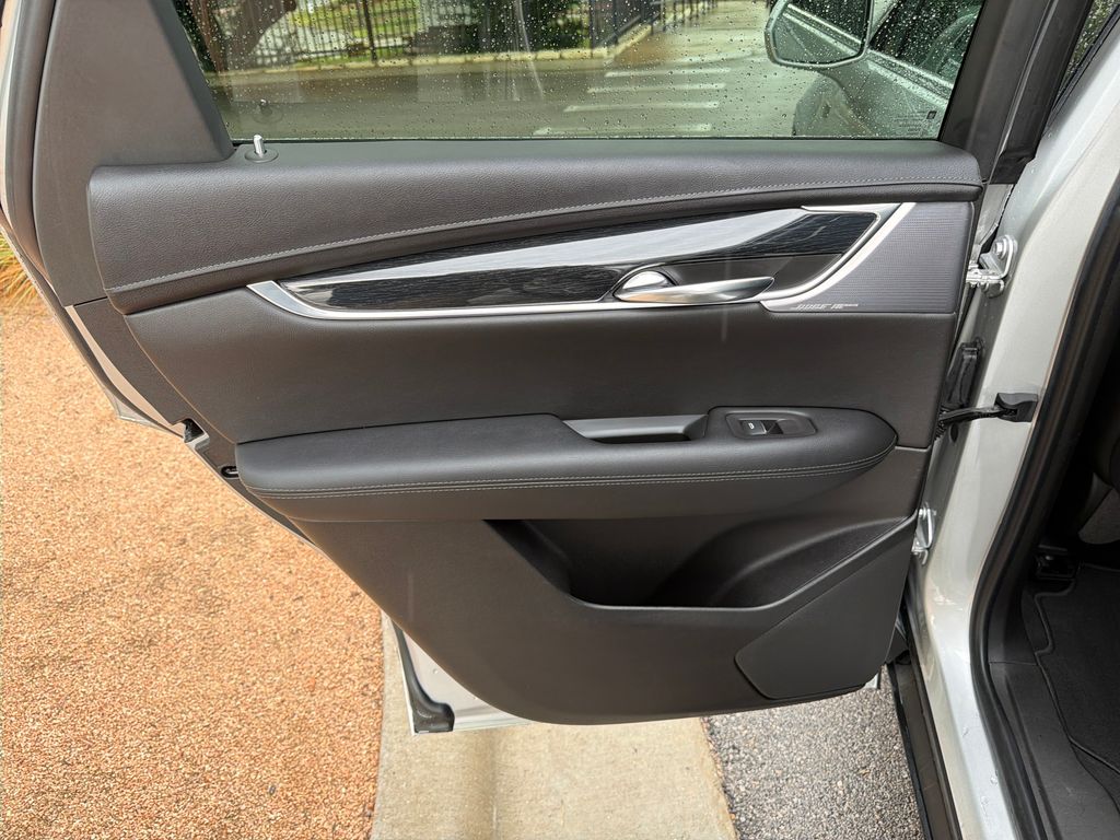 Used 2020 Silver Cadillac Premium Luxury image 34