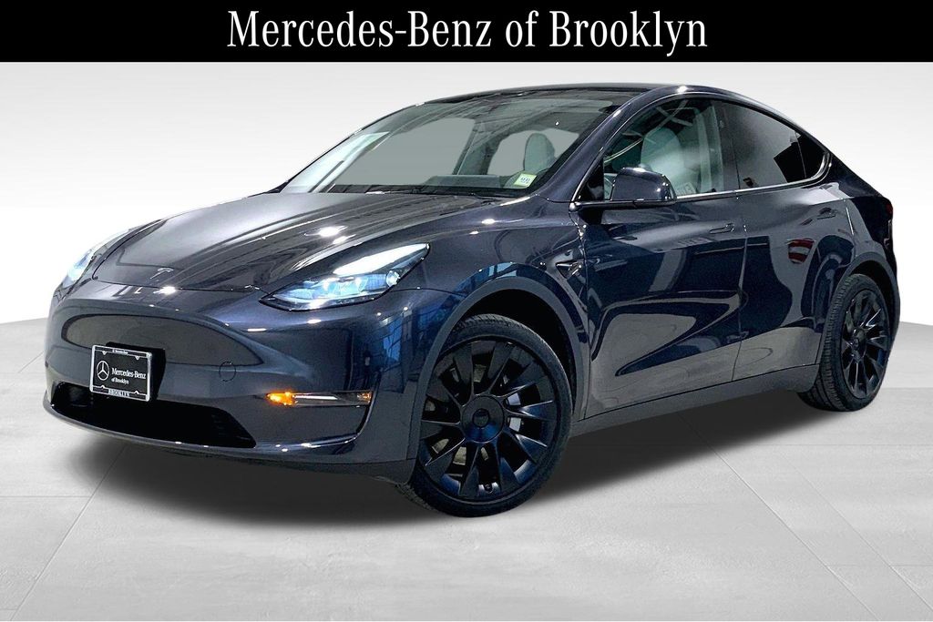 Used 2024 Tesla Model Y Long Range with VIN 7SAYGAEE5RF994266 for sale in Brooklyn, NY