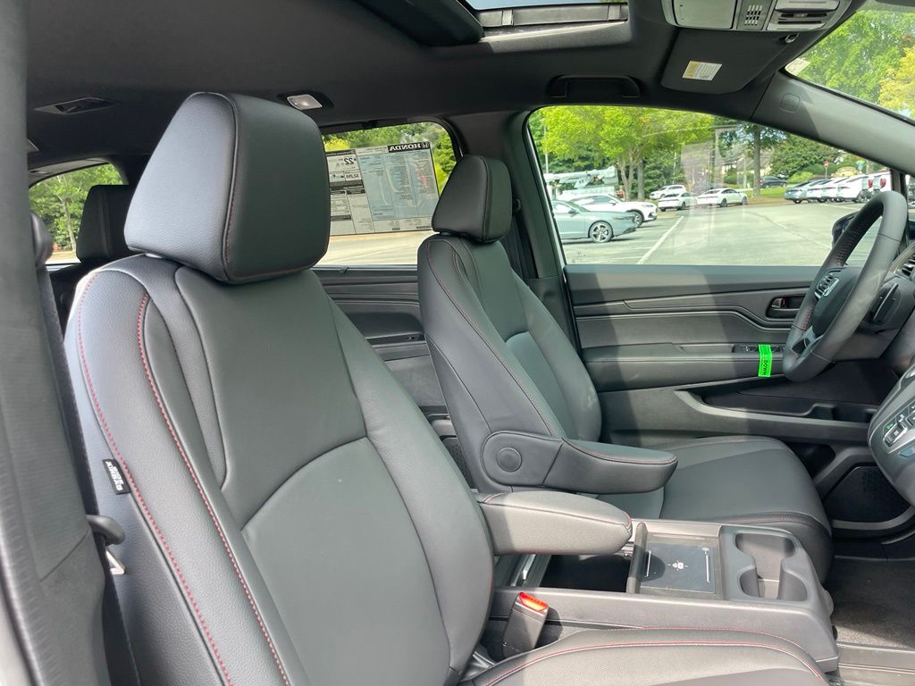 Thumbnail: 2026 Honda Odyssey - 31