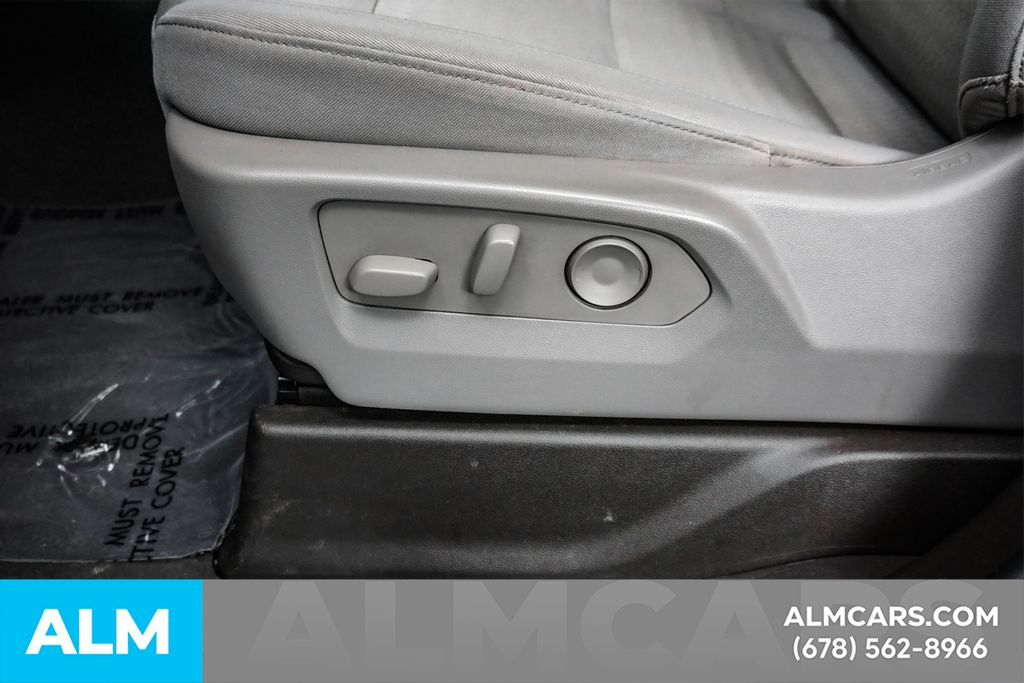 Used 2025 Blue Chevrolet LT image 32