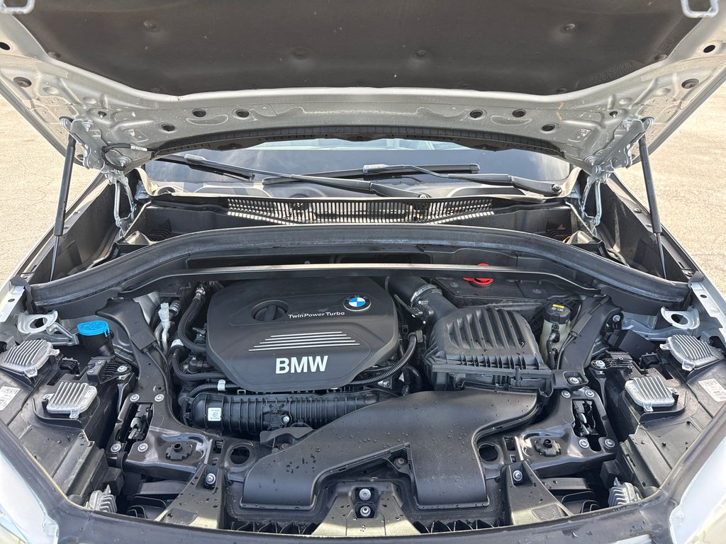 Used 2019 Silver BMW sDrive28i image 30