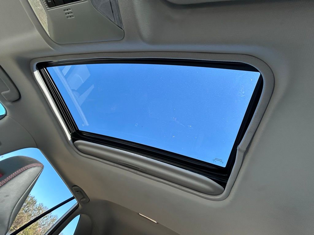 Thumbnail: 2020 Toyota RAV4 - 30