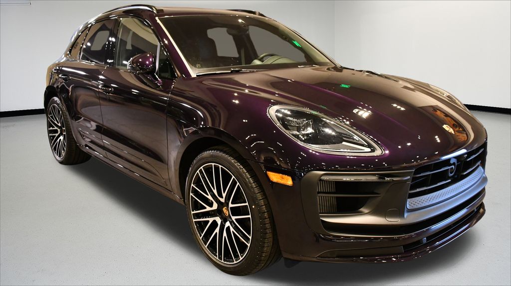 Thumbnail: 2026 Porsche Macan - 5