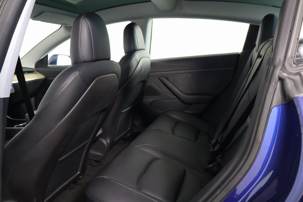 Thumbnail: 2020 Tesla Model 3 - 11