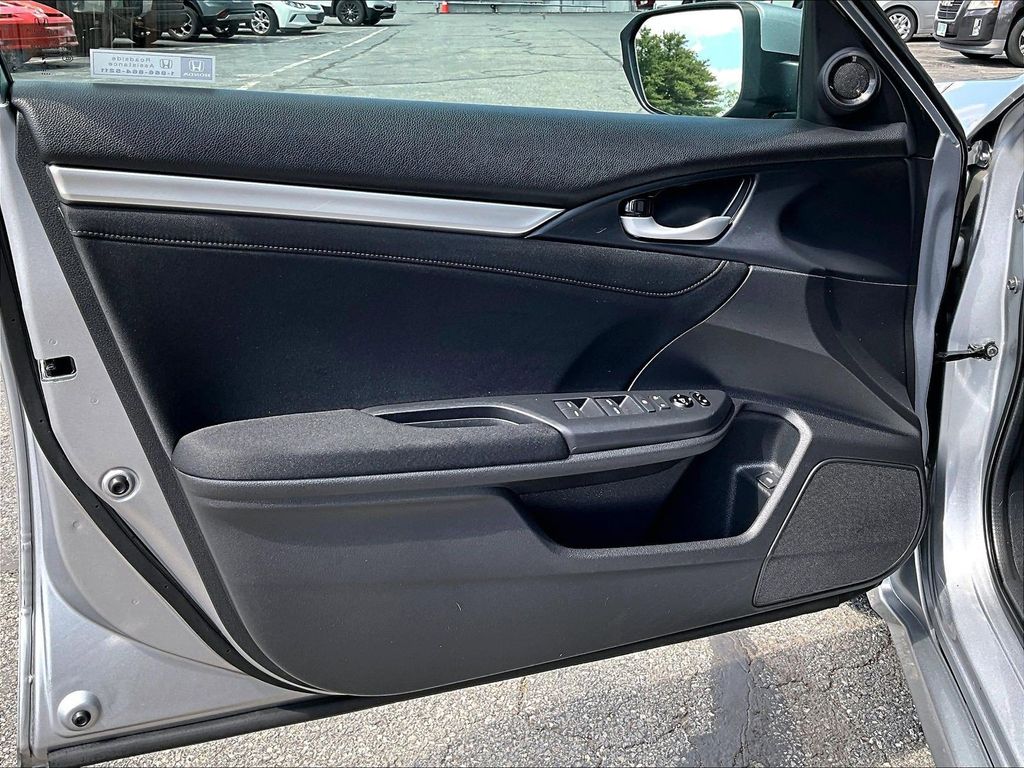 2020 Honda Civic — photo 9