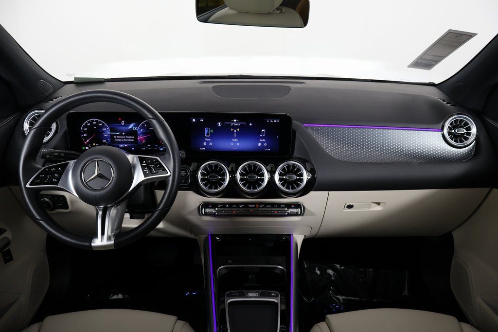 Thumbnail: 2025 Mercedes-Benz GLA - 8