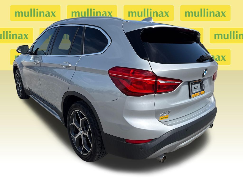 Used 2019 Silver BMW sDrive28i image 9