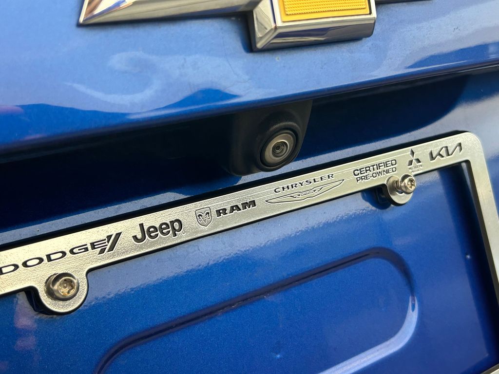 Used 2019 Kinetic Blue Metallic Chevrolet Base image 38