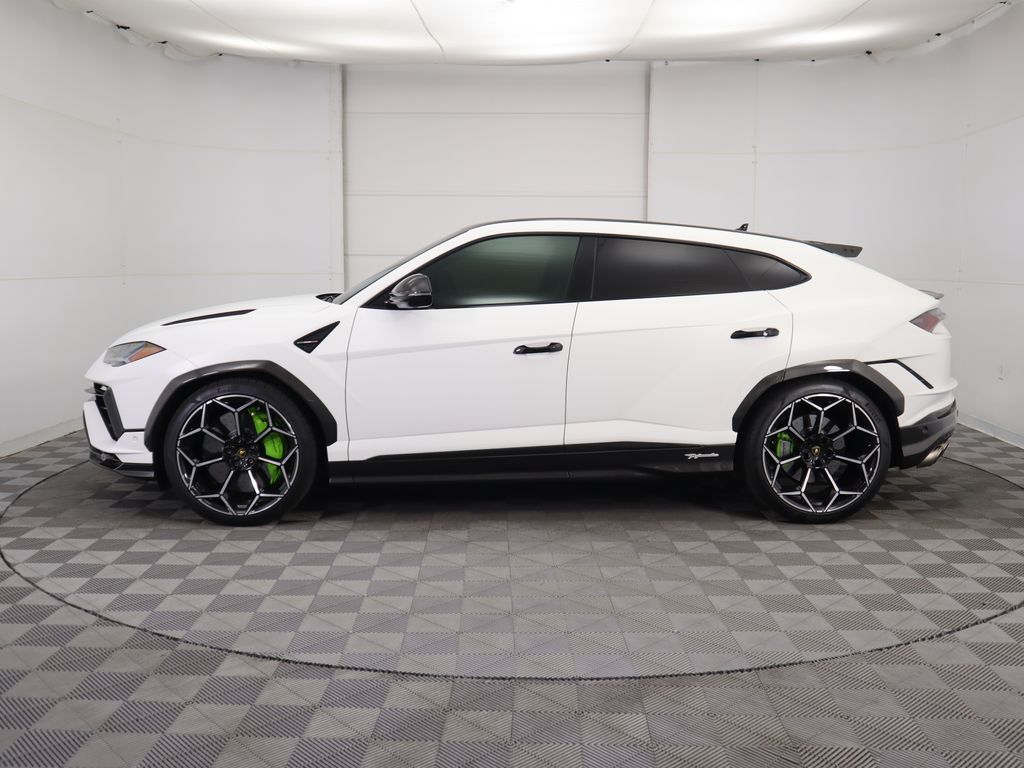 Thumbnail: 2023 Lamborghini Urus - 8