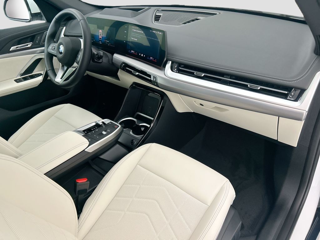 Thumbnail: 2026 BMW X1 - 15