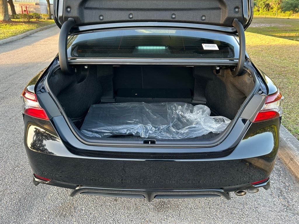 2024 Toyota Camry SE 9