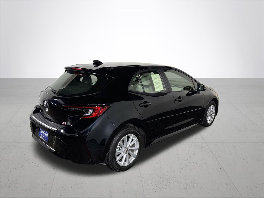 2024 Toyota Corolla Hatchback SE
