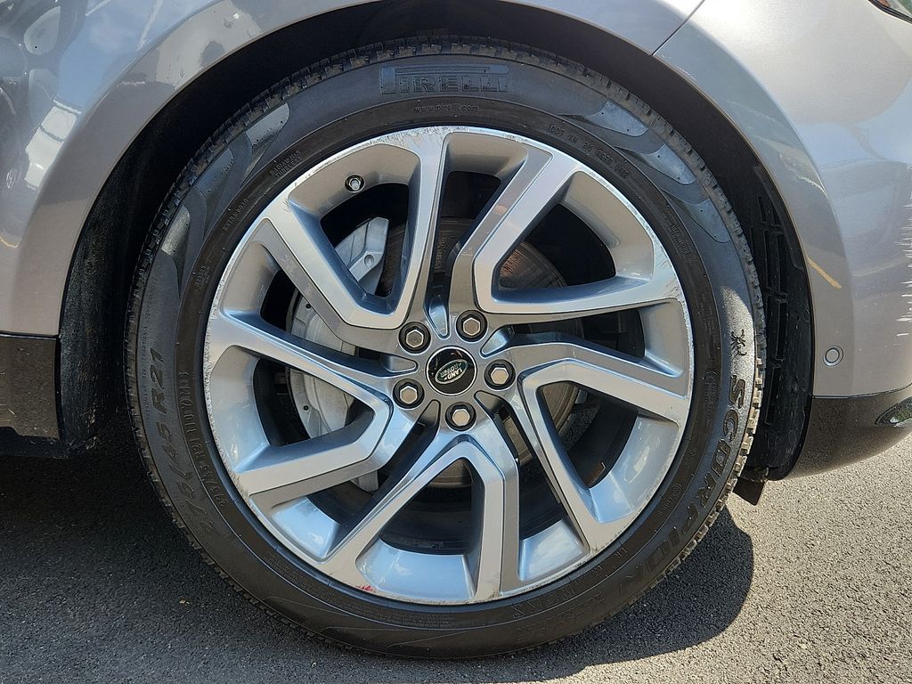 Thumbnail: 2020 Land Rover Range Rover Sport - 8