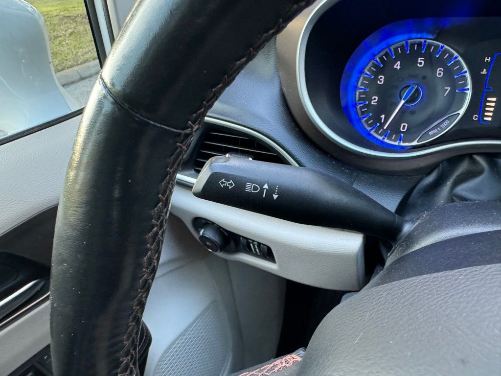 2019 Chrysler Pacifica Touring L 25