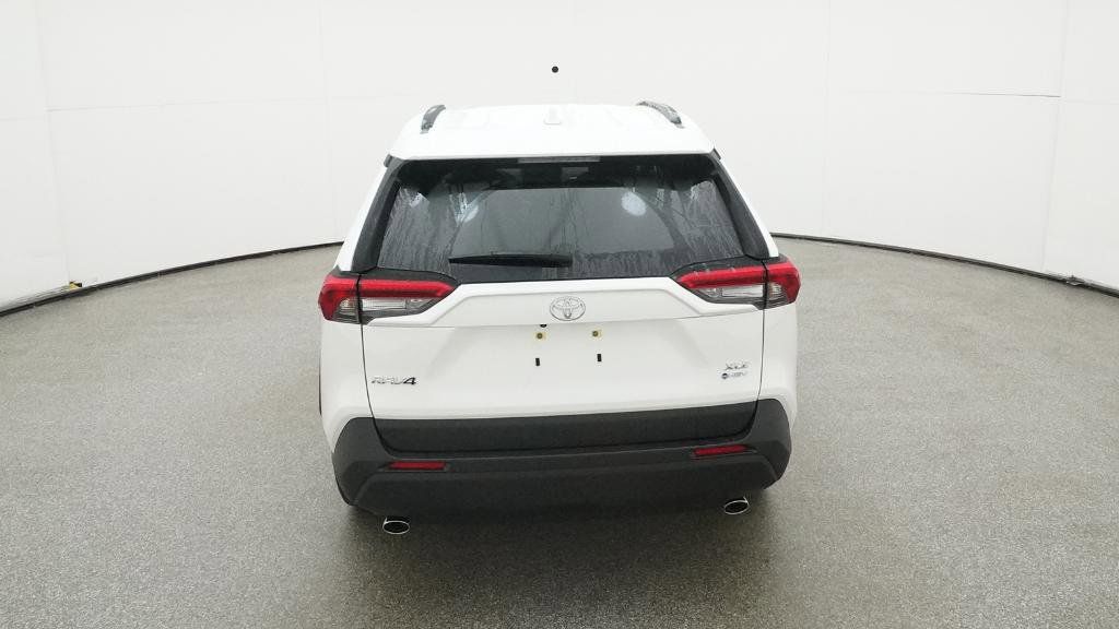 Thumbnail: 2025 Toyota RAV4 - 28