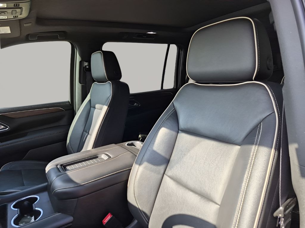 Used Car 2021 Chevrolet Suburban  Premier For Sale Under $40,000 In Austin, Texas