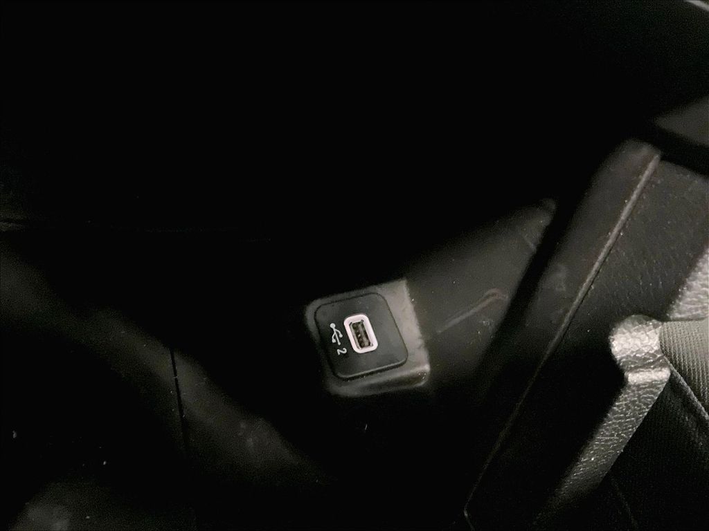 2021 Jeep Wrangler — photo 27