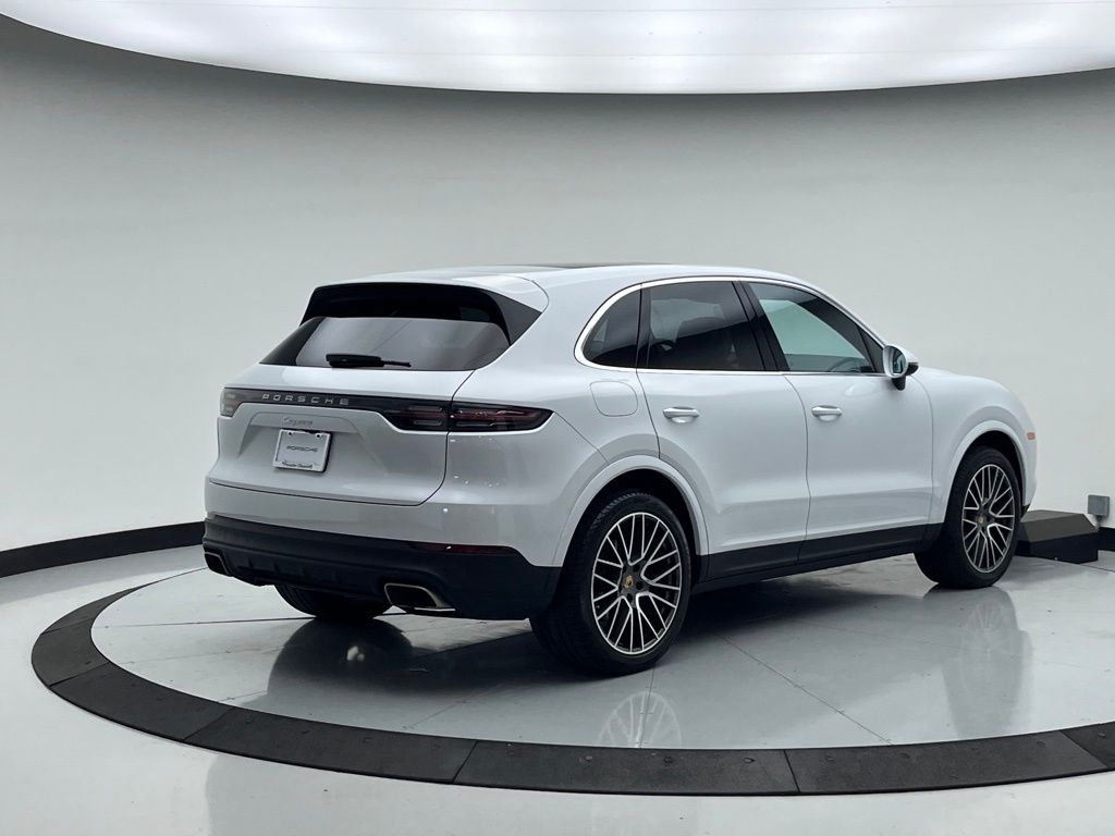 2022 Porsche Cayenne  7