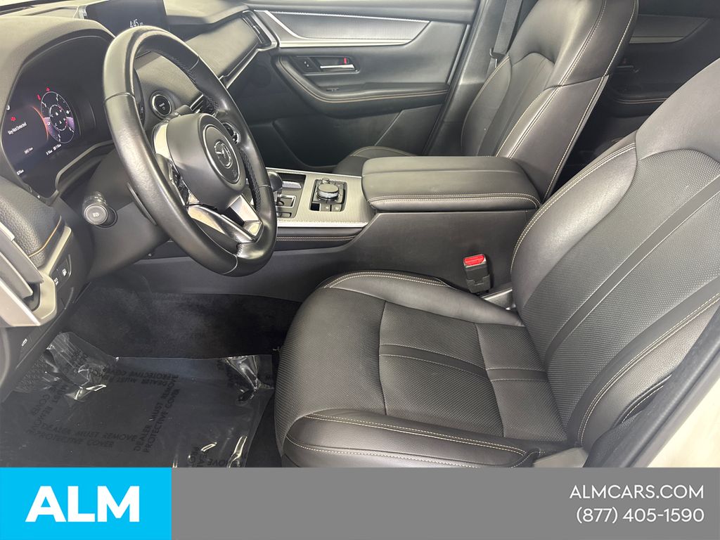 Used 2024 White Mazda Preferred image 12