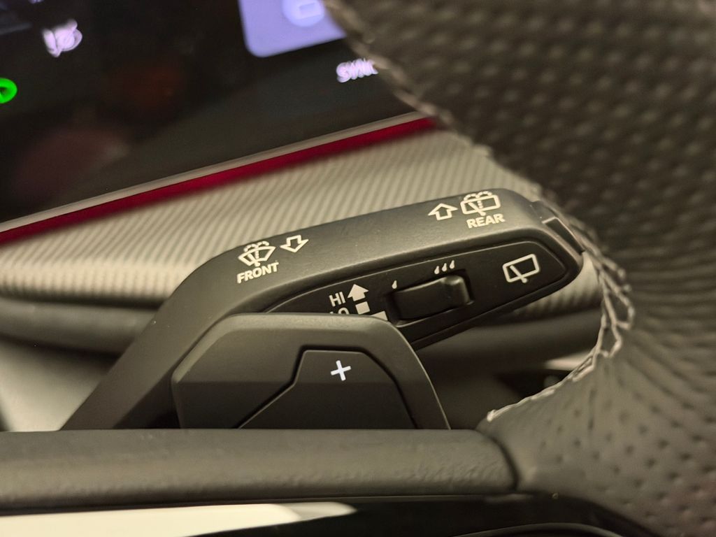Thumbnail: 2026 Audi SQ5 - 30