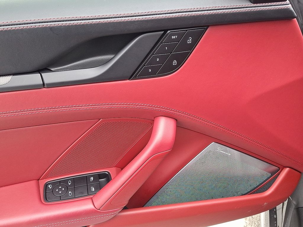 Thumbnail: 2022 Porsche 911 - 13