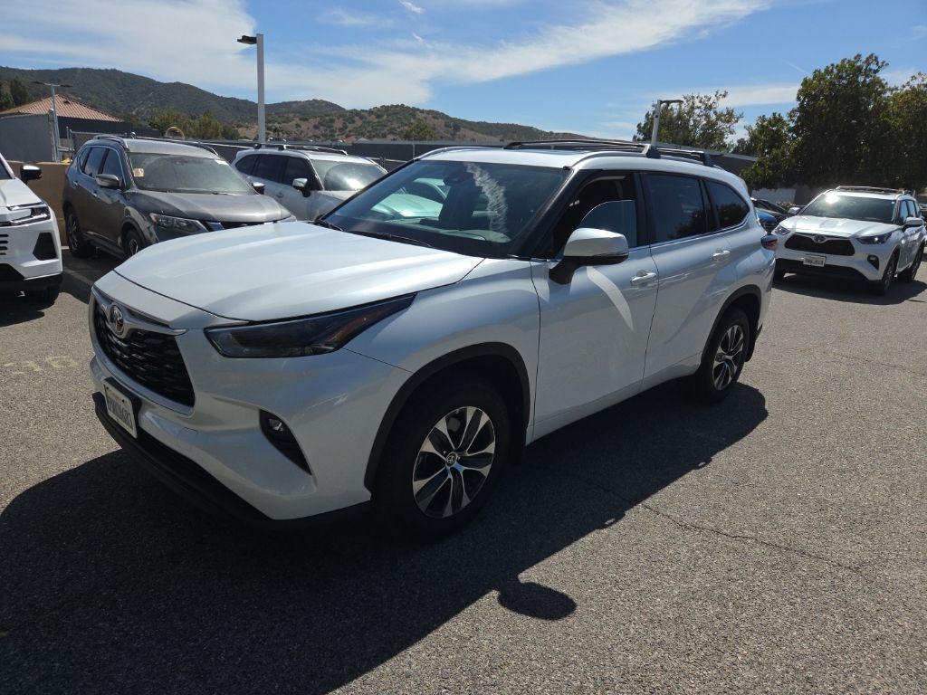 2026 Toyota Highlander SUV / Crossover 8-Speed Automatic