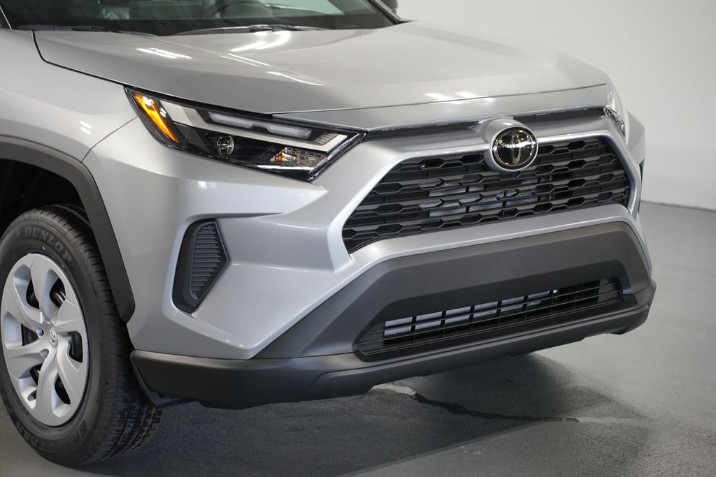 Thumbnail: 2025 Toyota RAV4 - 4