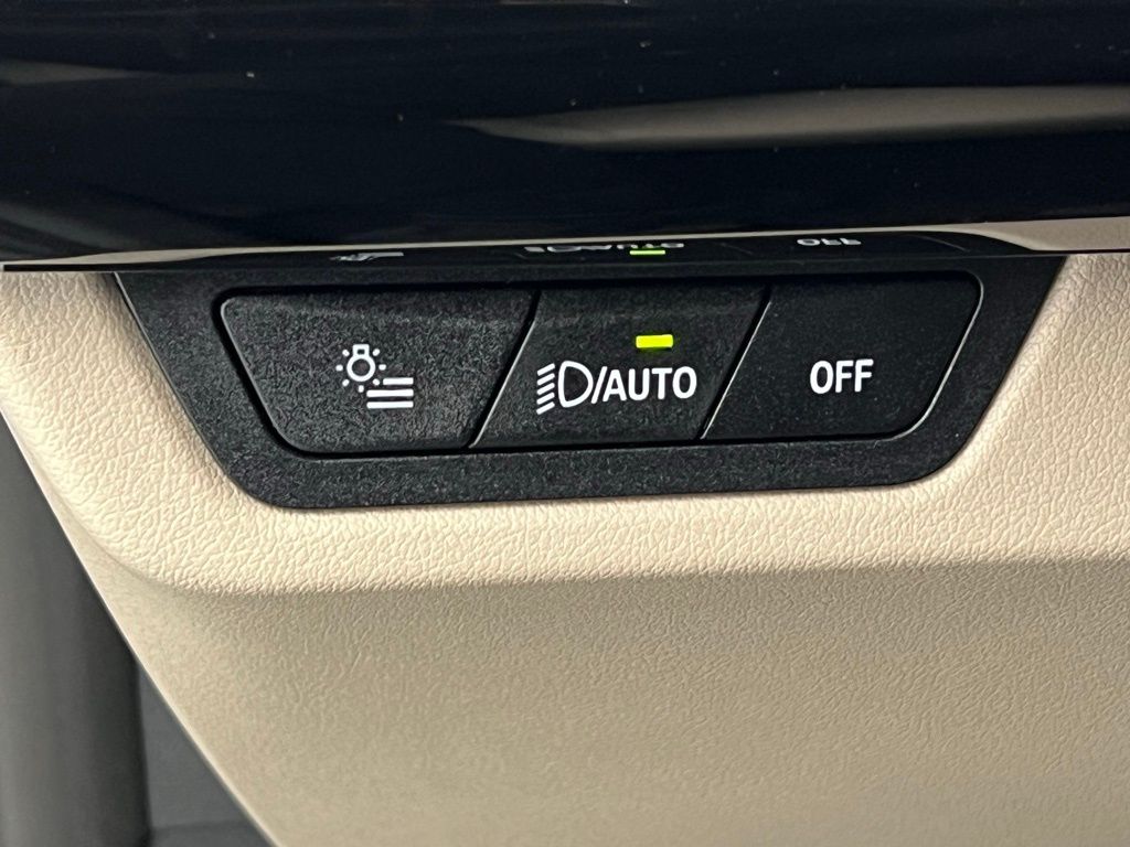 Thumbnail: 2025 BMW X1 - 19