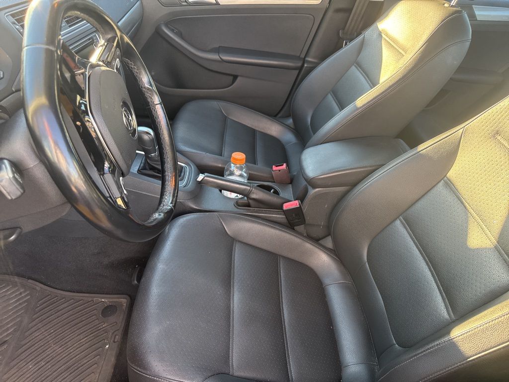 Thumbnail: 2018 Volkswagen Jetta - 8