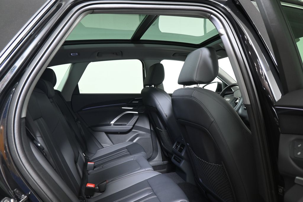 Thumbnail: 2025 Audi Q5 - 20