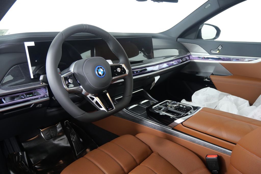Thumbnail: 2025 BMW 7 Series - 11