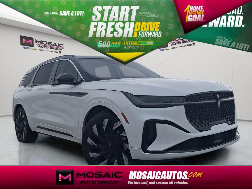 White Platinum Clearcoat Metallic 2025 Lincoln Nautilus Hybrid Black Label AWD SUV / Crossover All-Wheel Drive Continuously Variable Transmission