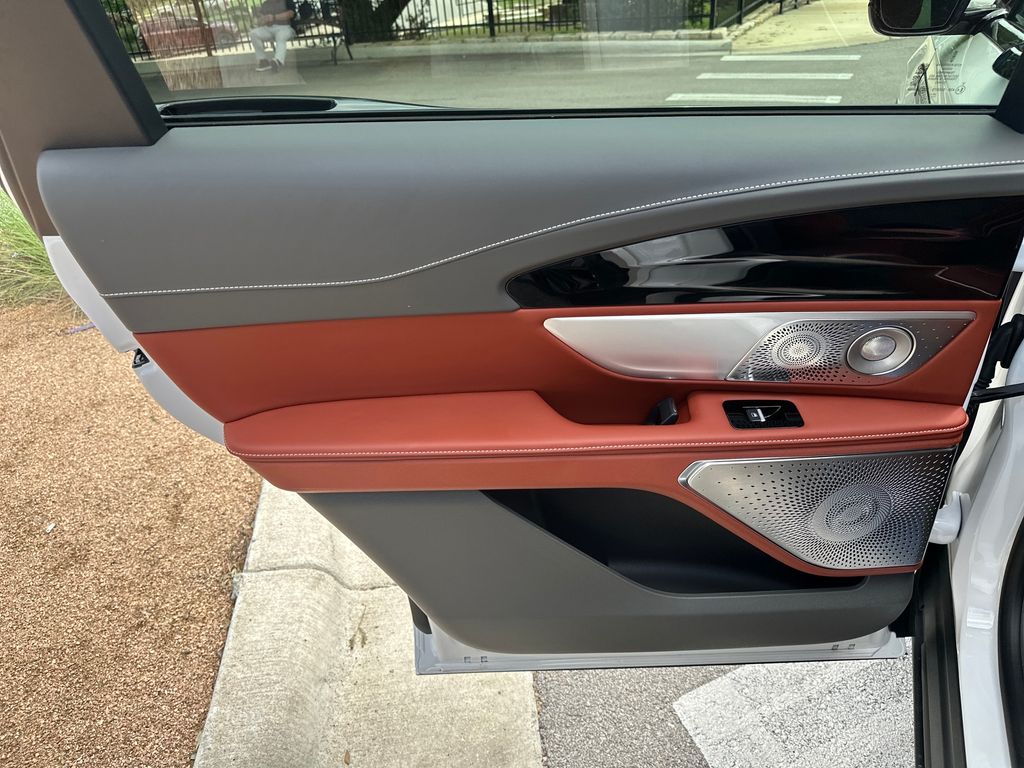 Used Car 2025 Lincoln Nautilus  Black Label For Sale Under $70,000 In Austin, Texas