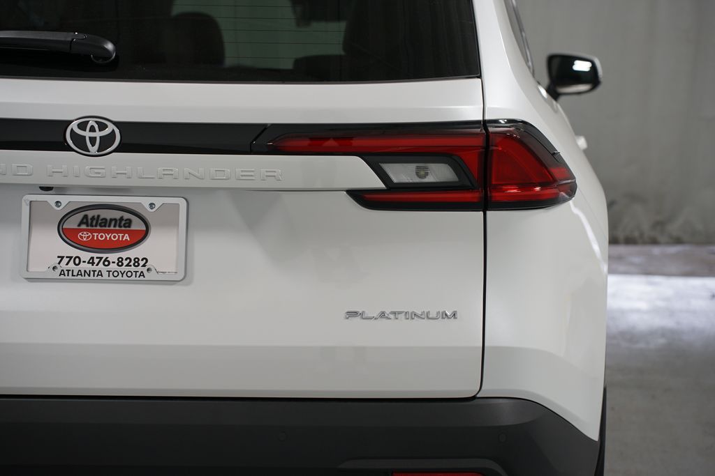 Thumbnail: 2026 Toyota Grand Highlander - 10