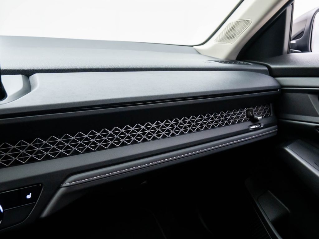 2025 Honda Accord SE photo