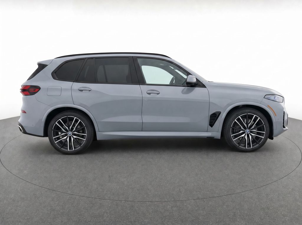 Thumbnail: 2024 BMW X5 - 2