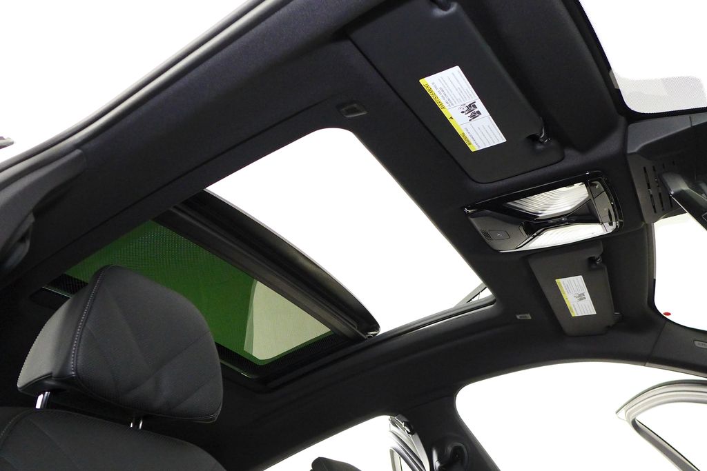 Thumbnail: 2024 BMW X6 - 18