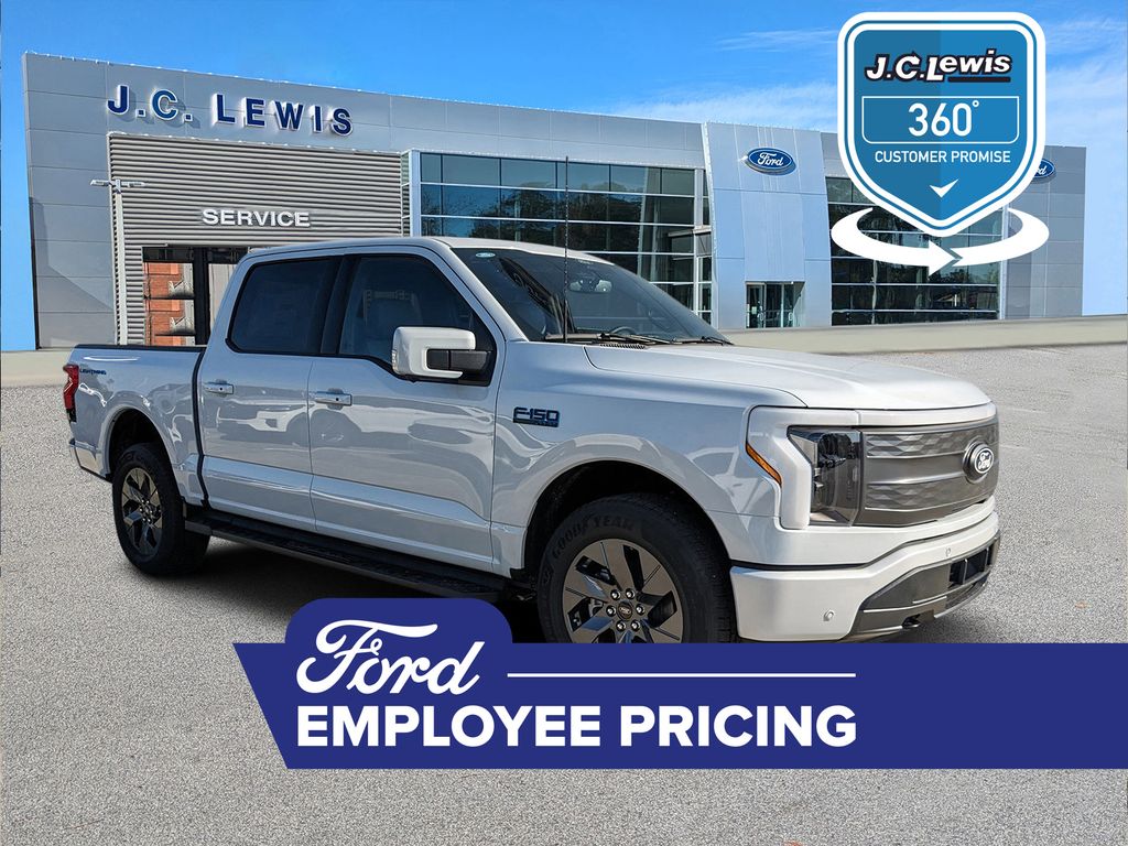 2025 Ford F-150 Lightning Lariat