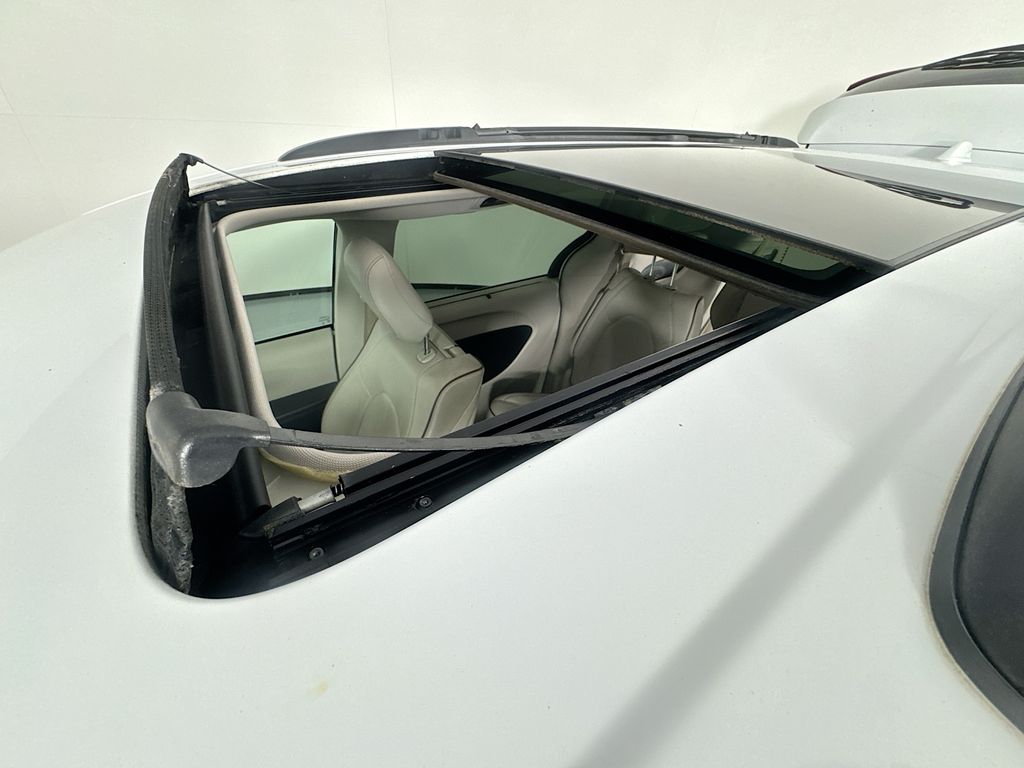 Used Car 2019 Chrysler Pacifica  Limited For Sale Under $20,000 In Austin, Texas