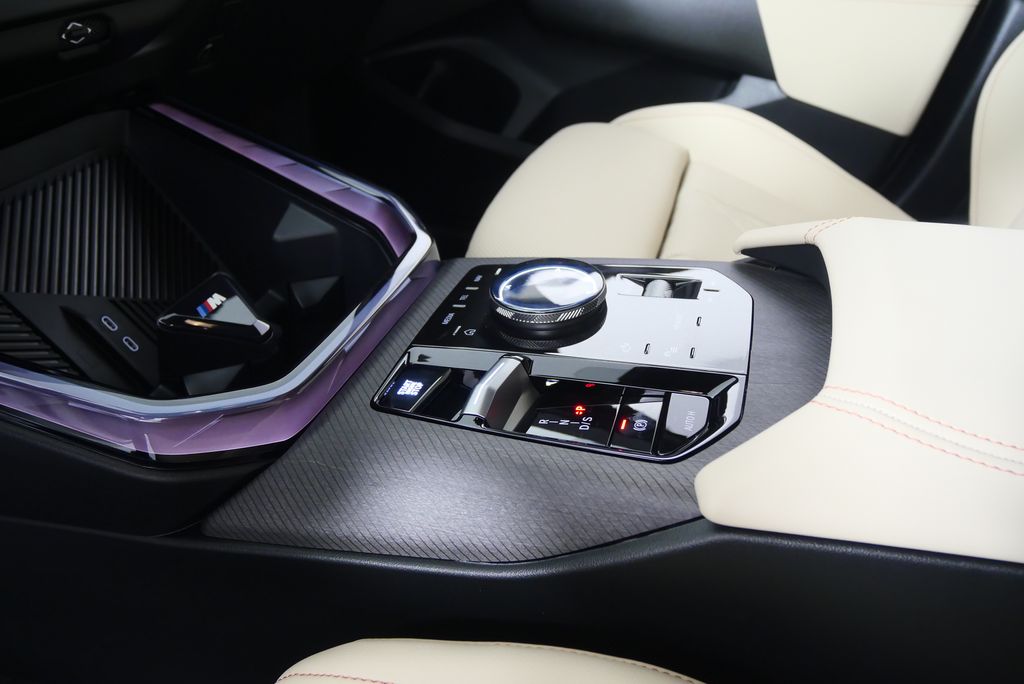 Thumbnail: 2025 BMW X3 - 23