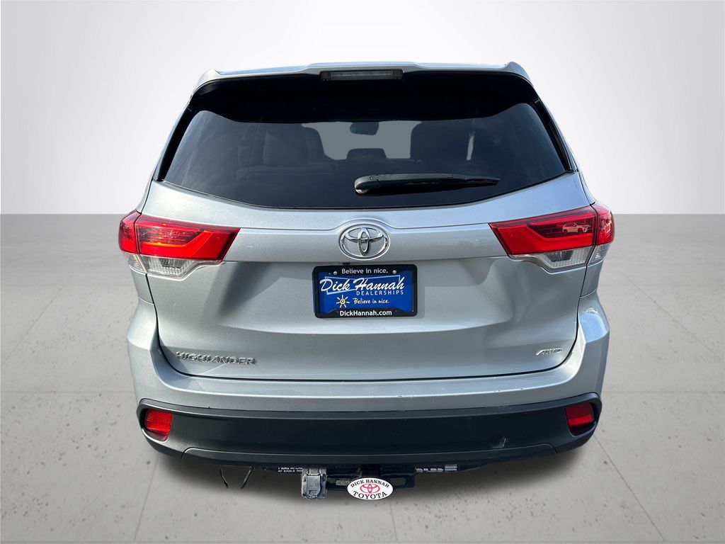 2018 Toyota Highlander LE