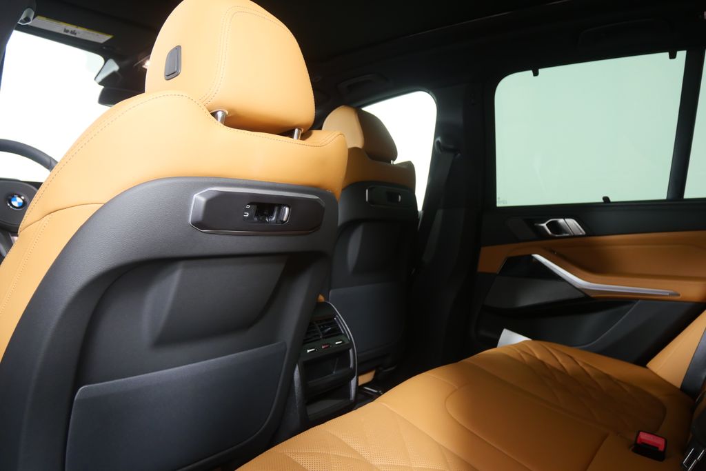 Thumbnail: 2026 BMW X5 - 17