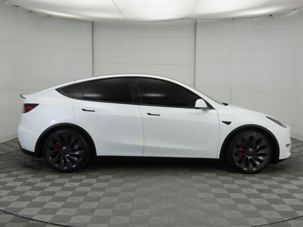 Thumbnail: 2024 Tesla Model Y - 4