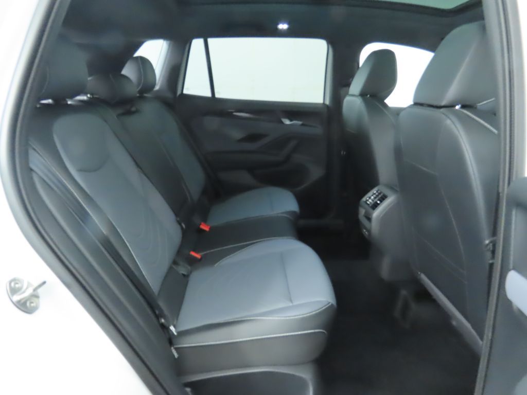 Thumbnail: 2026 Volkswagen Tiguan - 22