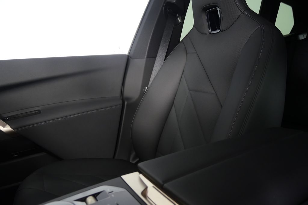 Thumbnail: 2026 BMW iX - 23